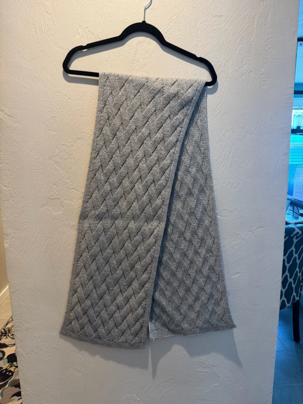 Gray Cable-Knit Scarf